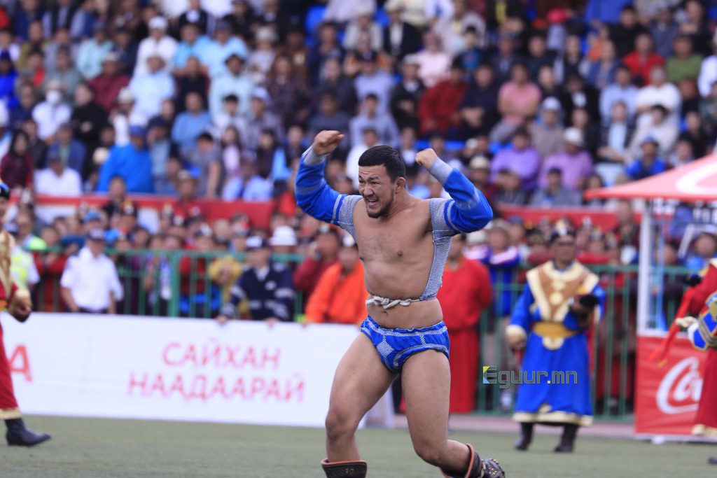 This image has an empty alt attribute; its file name is naadam-buh-5-dawaa-11-1024x683.jpg