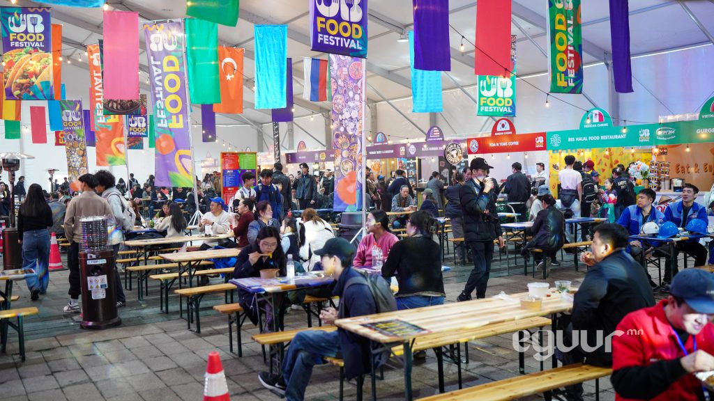 Цаг агаарын болзошгүй эрсдэлээс сэргийлж "UB food festival" өдөрлөгийг зогсоолоо