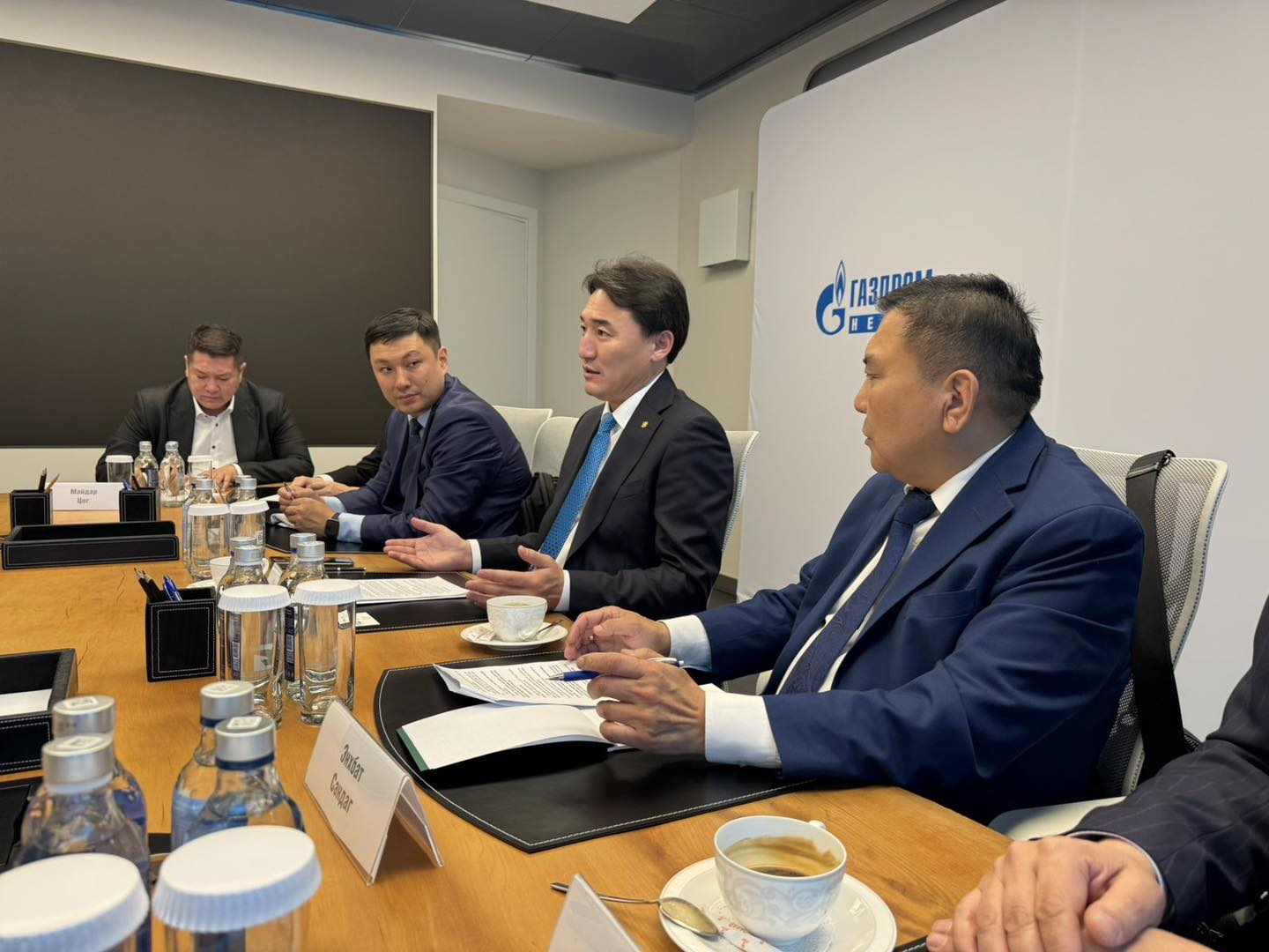 Газпромнефть компанитай Евро-5 стандартын бүтээгдэхүүн тогтвортой нийлүүлэхээр тохиролцжээ