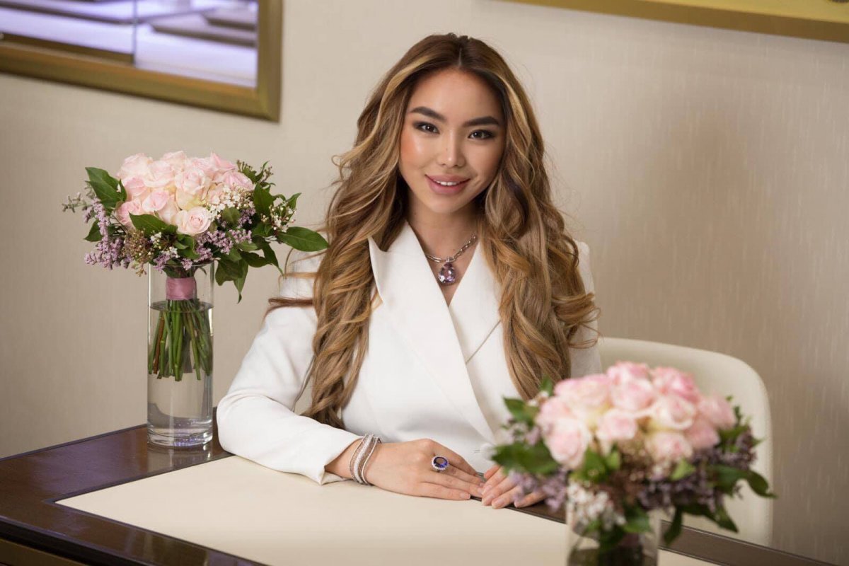 “OOGII” брэндийн үүсгэн байгуулагч О.Оюунцэцэгийг залилангийн хэргээр Интерполоор эрэн сурвалжилж магадгүй